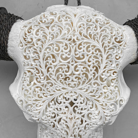 Filigraner Farn | Hand-Carved Buffalo