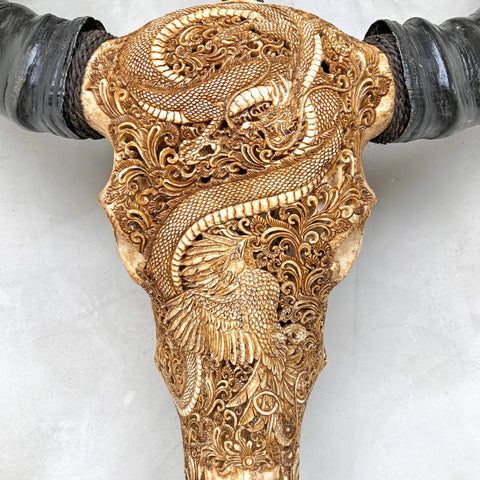 Drache Phönix | Handgeschnitzter Büffelschädel