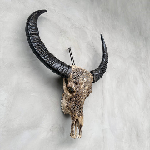 Göttlicher Ganesha | Handgeschnitzter Büffelschädel