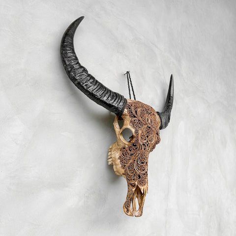 Lotus Zenit | Handgeschnitzter Büffelschädel