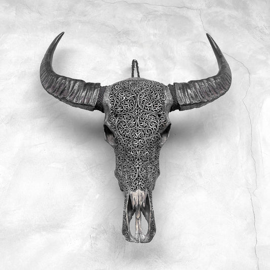Filigraner Farn | Hand-Carved Buffalo