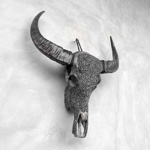 Filigraner Farn | Hand-Carved Buffalo