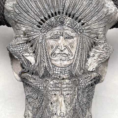 Eingeborener Indianer | Handgeschnitzter Büffelschädel