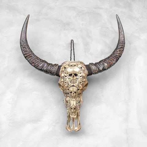 Makaberer Diablo | Handgeschnitzter Büffelschädel