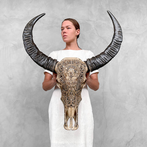 Göttlicher Ganesha | Handgeschnitzter Büffelschädel