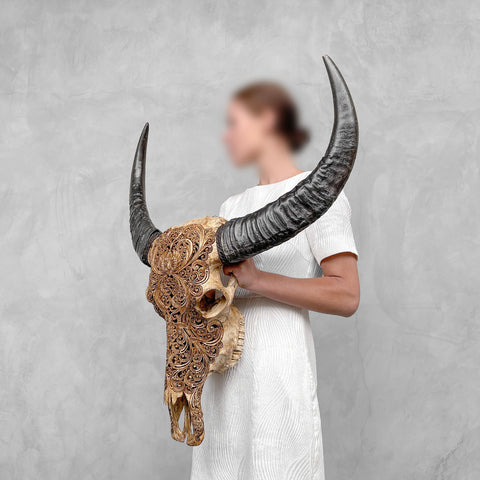 Lotus Zenit | Handgeschnitzter Büffelschädel