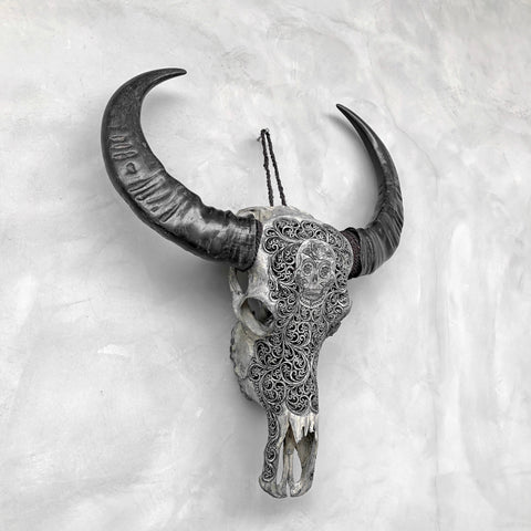 Dios de Los Muertos | Handgeschnitzter Büffelschädel