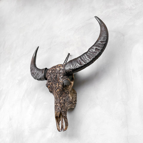 Totenköpfe & Skelette | Handgeschnitzter Büffelschädel