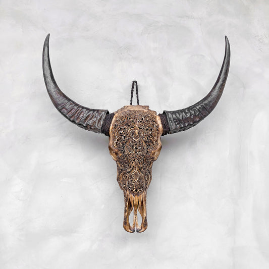 Fließende Wellen-Lotus | Handgeschnitzter Büffelschädel